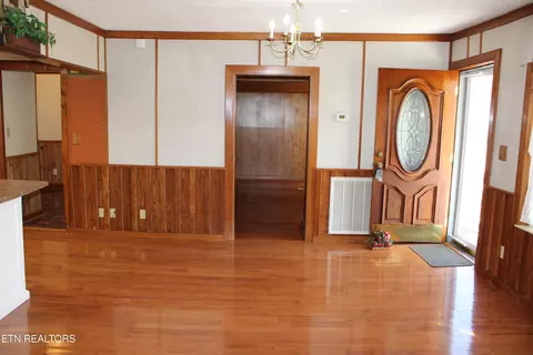 Living - 1256 Pratt Rd, Talbott, TN 37877 photo 5 of 5