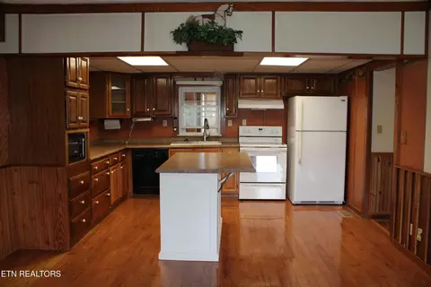 Kitchen - 1256 Pratt Rd, Talbott, TN 37877 photo 1 of 3