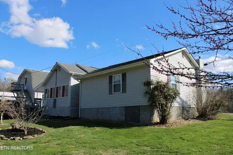Exterior - 1256 Pratt Rd, Talbott, TN 37877 photo 5 of 11
