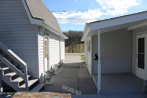 Exterior - 1256 Pratt Rd, Talbott, TN 37877 photo 3 of 11