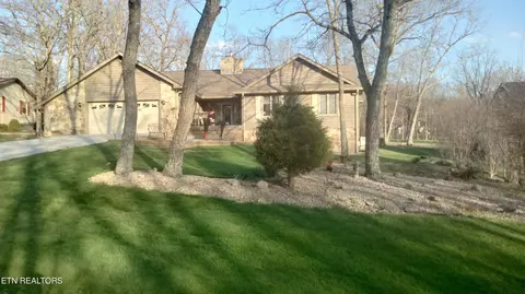 107 Wickham Ln, Crossville, TN 38558