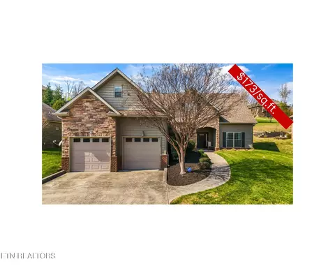 714 Kennesaw Ln, Lenoir City, TN 37771