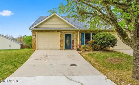 5289 Avery Woods Ln, Knoxville, TN 37921