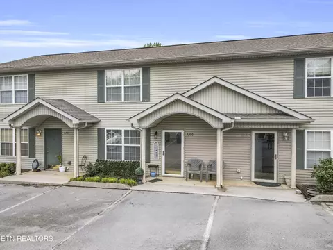 3205 Quiet Way, Knoxville, TN 37918