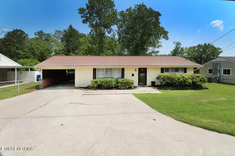119 Briar Rd, Oak Ridge, TN 37830