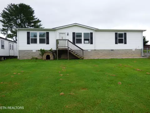 817 Hillendale Rd, Crossville, TN 38572