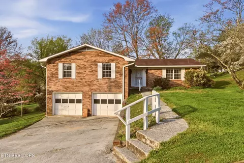 307 Walnut St, Clinton, TN 37716