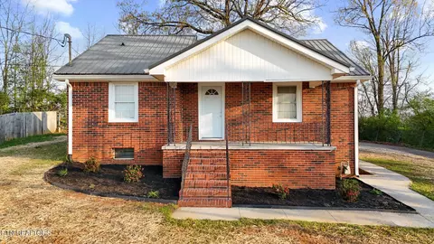 2445 Adams Ave, Knoxville, TN 37917