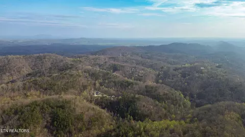 N Cunningham Rd, Seymour, TN 37865