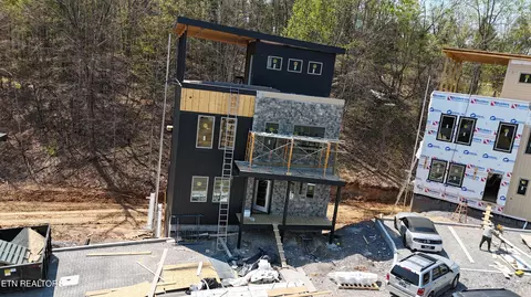 436 Hatchet Way, Pigeon Forge, TN 37863