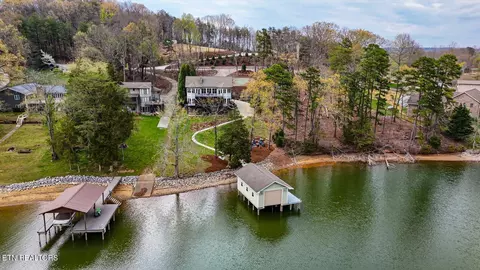 302 Key Cove Rd, Spring City, TN 37381