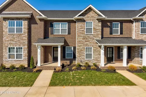 322 Broadberry Ave, Oak Ridge, TN 37830