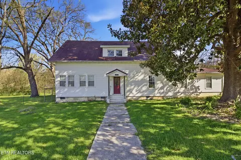 9427 Mascot Rd, Mascot, TN 37806