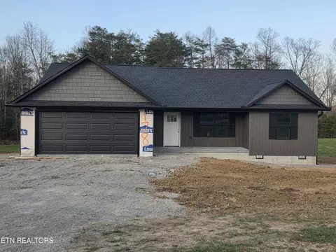 178 Ferry Bend Tr, Crossville, TN 38571