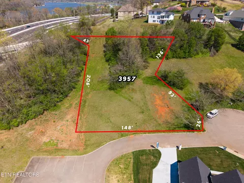 3957 Shipwatch Ln, Knoxville, TN 37920