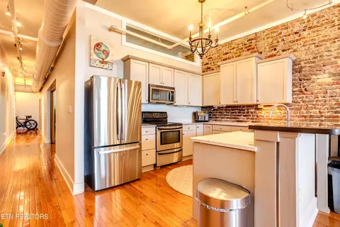 418 S Gay St #503, Knoxville, TN 37902