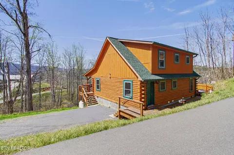 309 Tower Rd, Gatlinburg, TN 37738
