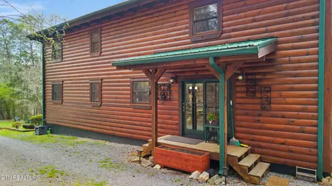 1917 Lee Proffitt Way, Sevierville, TN 37876
