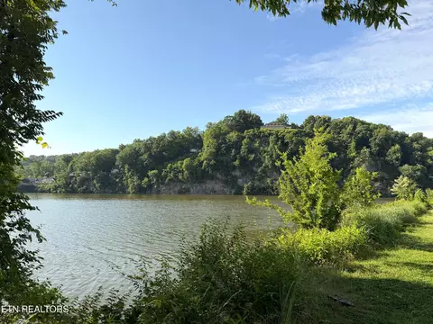 3636 Taliluna Avenue Ave #618, Knoxville, TN 37919