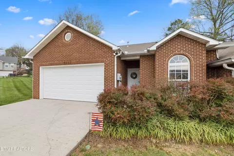 2567 Glen Meadow Rd, Knoxville, TN 37909