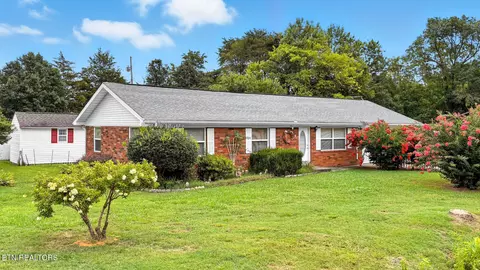 125 County Farm Rd, Friendsville, TN 37737