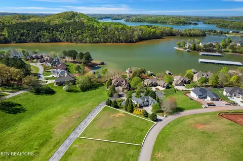 150 Wildwing Dr, Vonore, TN 37885