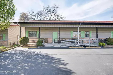 28 Sanje Ct, Crossville, TN 38572
