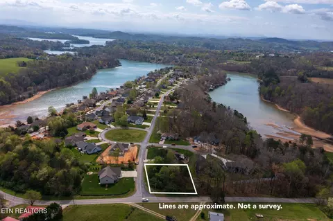 224 Oonoga Way, Loudon, TN 37774