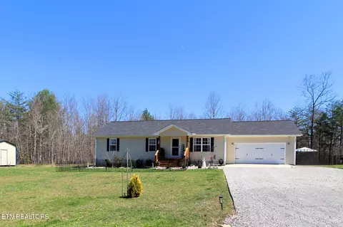 838 Dulog Tr, Jamestown, TN 38556