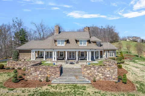 19 Summerhill Ln, Greeneville, TN 37743
