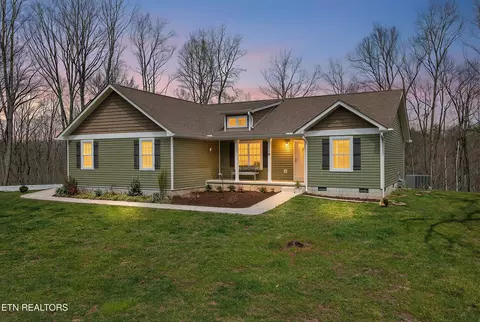 736 Poston Dr, Monterey, TN 38574