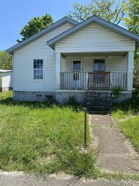 1738 Connecticut Ave, Knoxville, TN 37921