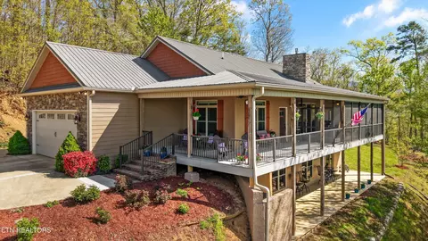 2278 Lower Rinehart Rd, Dandridge, TN 37725