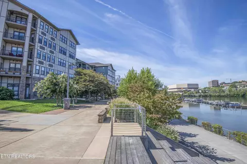 445 W Blount Ave #321, Knoxville, TN 37920