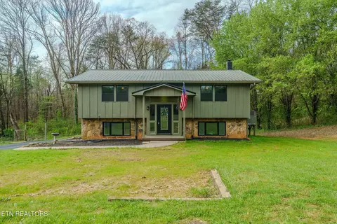 330 Glenn Ln, Spring City, TN 37381