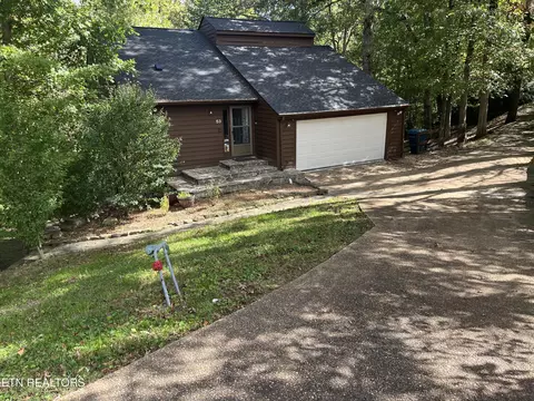 53 River Ln, Crossville, TN 38555