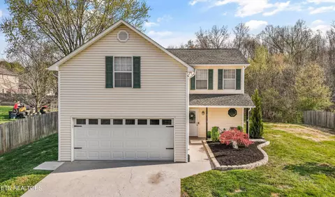 8218 Jack Russell Ct, Powell, TN 37849