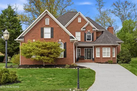 9830 Giverny Cir, Knoxville, TN 37922