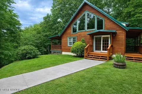 3587 Mountain Creek Way, Cosby, TN 37722