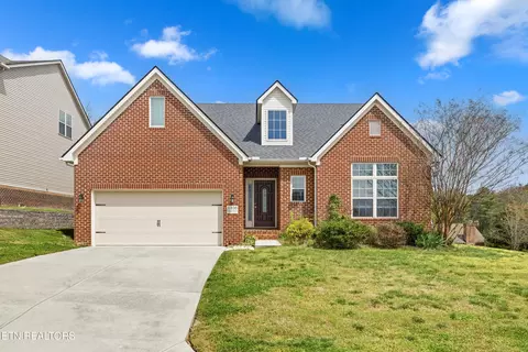 1456 Mossy Rock Ln, Knoxville, TN 37922
