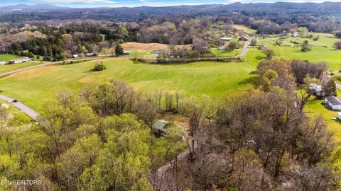 View/Area - 960 Talbott-kansas Rd, Talbott, TN 37877 photo 2 of 4