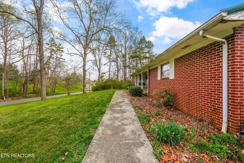 Exterior - 960 Talbott-kansas Rd, Talbott, TN 37877 photo 5 of 8