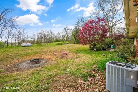 Exterior - 960 Talbott-kansas Rd, Talbott, TN 37877 photo 3 of 8