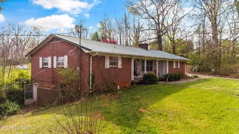 Exterior - 960 Talbott-kansas Rd, Talbott, TN 37877 photo 2 of 8
