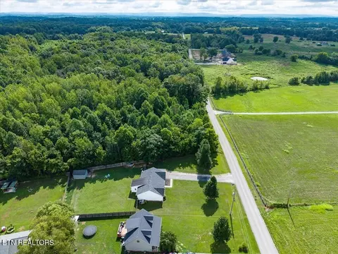 6775 Thomas Twin Oak Rd, Baxter, TN 38544 photo 25
