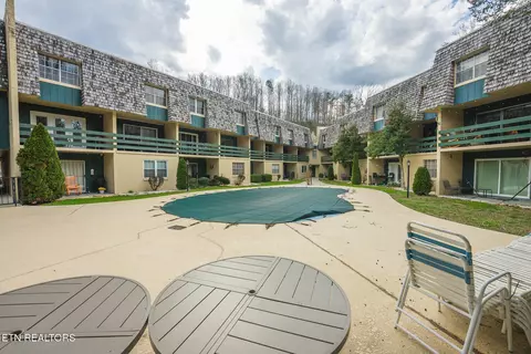 260 Roaring Fork Rd #217, Gatlinburg, TN 37738