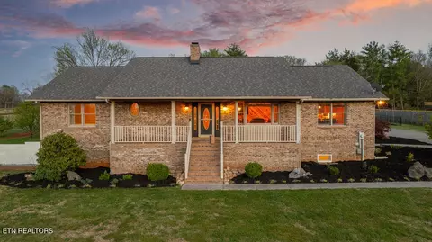 2522 Montvale Rd, Maryville, TN 37803