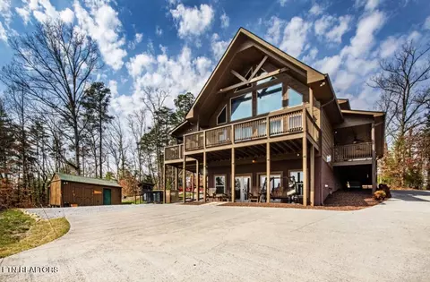 1607 Ridgecrest Dr, Sevierville, TN 37876