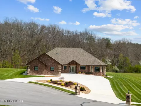 42 Sycamore Rd, Crossville, TN 38555