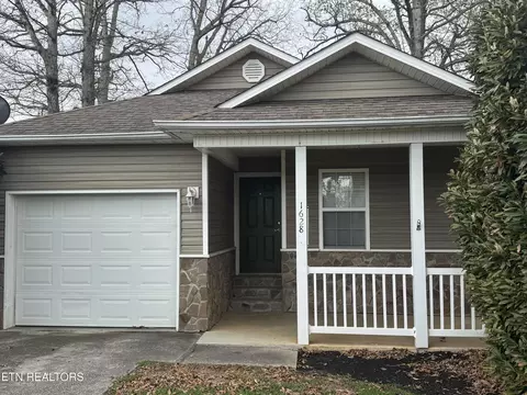 1628 Monte Vista Dr, Sevierville, TN 37862